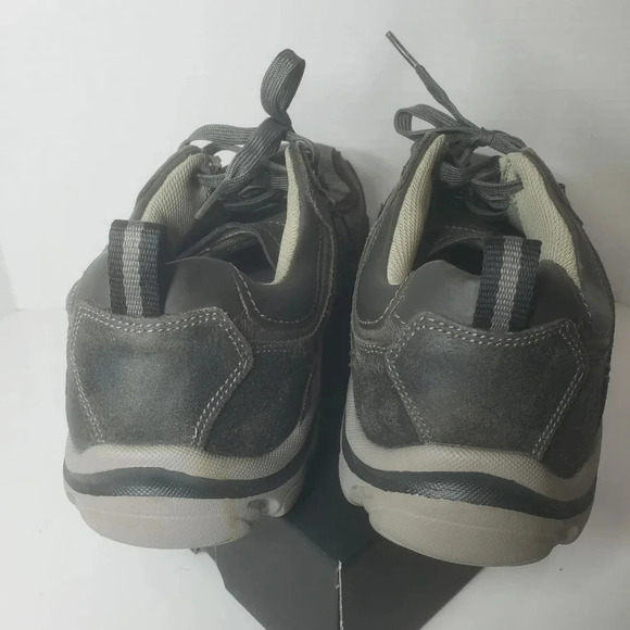 Skechers Relaxed Fit Memory Foam Mens Leather Lace-up Shoes,US  11. - Picture 2 of 7